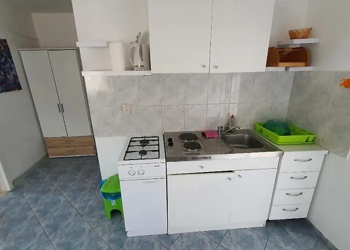 Filipovic Apartment Vir