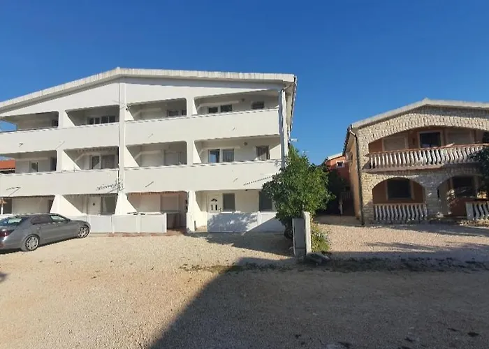 Apartment Filipovic Vir