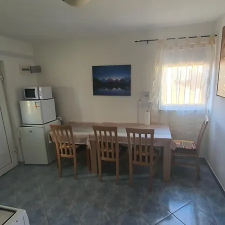 Filipovic Appartamento Vir